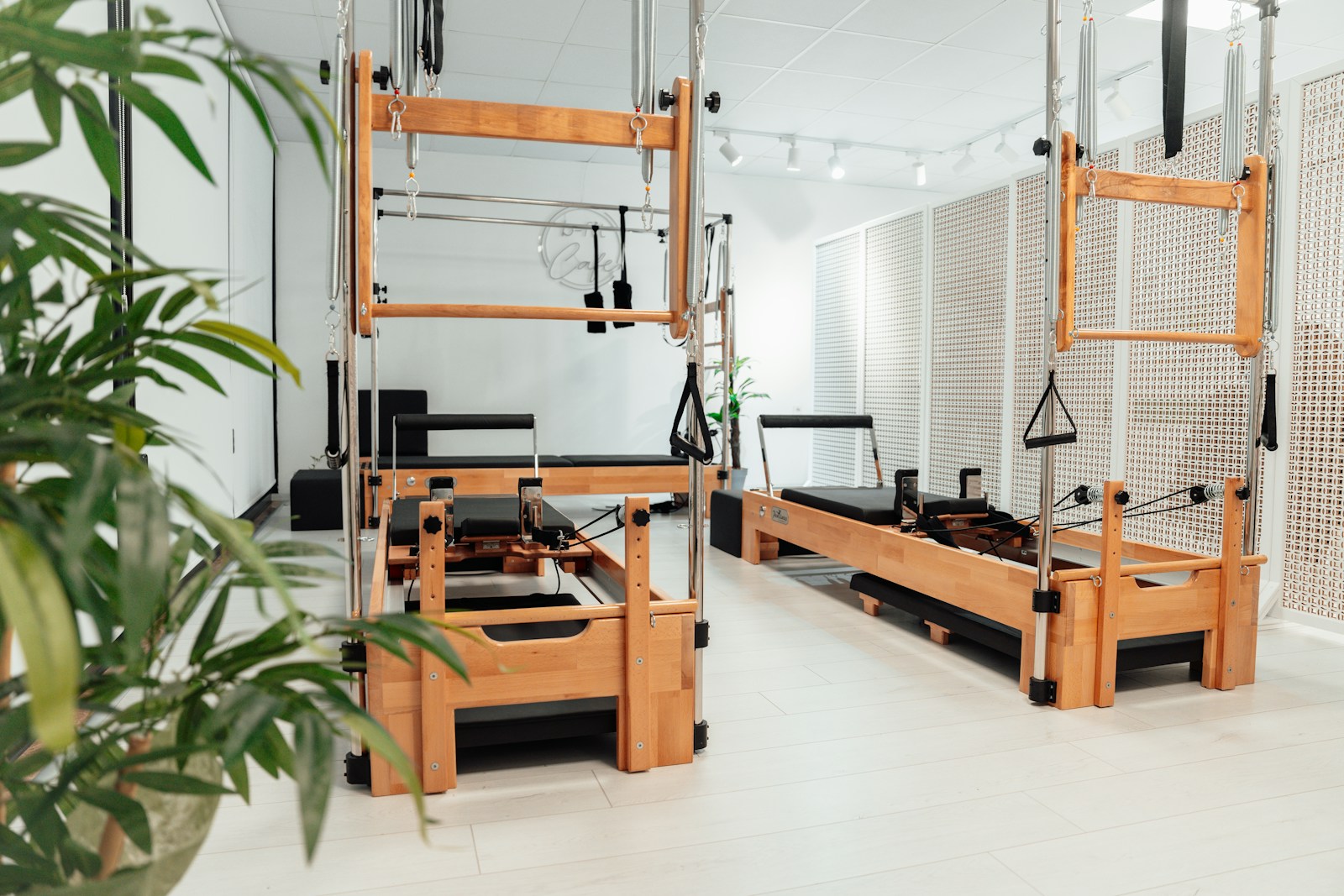 a room filled with lots of different types of equipment